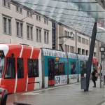 Jubiläumsstraßenbahn 2023 an der Haltestelle Rheinstraße