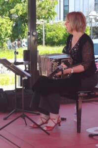 Musiker spielt Bandoneon