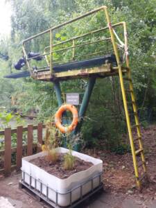 Stadtbad Sprungturm im Freibad